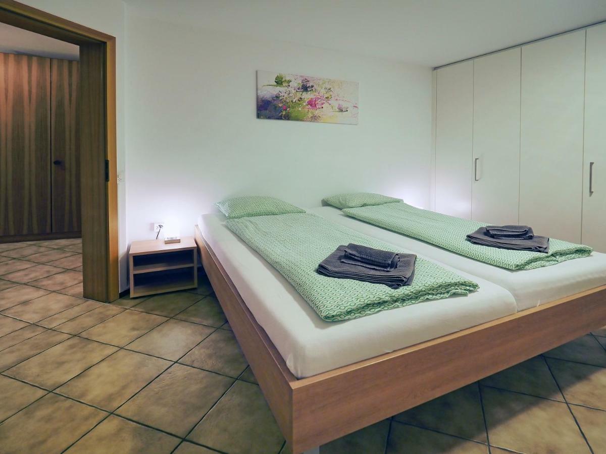 Apart Holidays - Residenza Flora ロカルノ エクステリア 写真